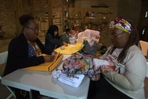 Mama Carla Wiley leads free fiber arts workshops at Stenton