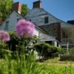 Manhattan's last farmhouse survived war, occupation and 250 years of change