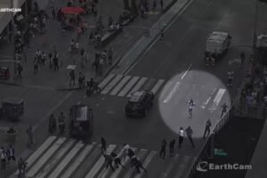 Times Square shots fired: Large fight leads to slashing, shooting; 17-year-old in police custody