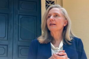 Spanberger defends wave of vetoes as frustrated Democrats push back