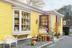 Mass. bookstore named among America’s best independent bookstores