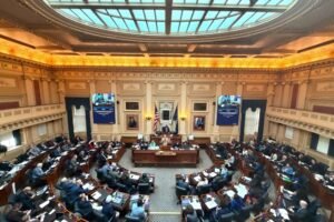 Amid budget battle, legislators pass the buck on concrete data center reforms. Again.