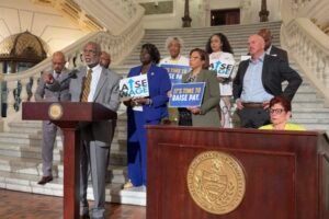 Senate Democrats urge passage of minimum wage legislation leading into budget deadline
