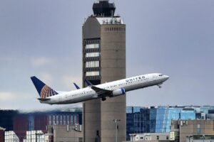 Flight diverted to Logan after woman allegedly attacks other passenger