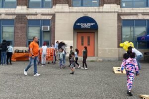 School leaders say Philly’s charter school oversight is flawed. But fixing it is hard.