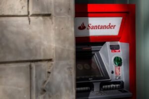 Card skimming device found in East Boston prompts warning from police