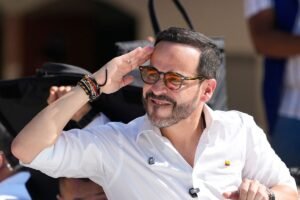Colombian presidential candidate urges prosecutors to investigate alleged voter coercion