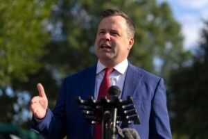 Trump sticks with Pulte for intel job as risk grows of lapse in spy powers