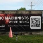 U.S. filings for unemployment benefits fall to 226,000 last week as layoffs remain historically low