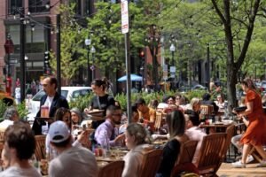 Mass. House approves later bar hours, outdoor drinking zones for World Cup