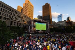 Boston cop rallies ecstatic World Cup crowd with soccer juggling skills