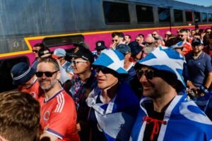 World Cup traffic creates long lines but stays organized, easing citywide fears