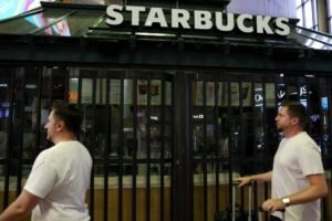 South Station Starbucks reopens after passing inspection following rodent infestation