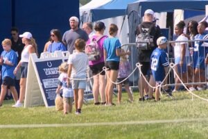 Fans turn out for 1st day of Colts' 2026 training camp