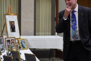 Eight years after deadliest antisemitic attack in US history, Tree of Life rabbi bids farewell