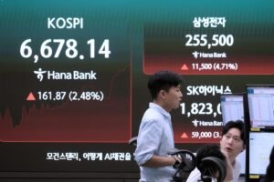 Asian shares mostly gain and South Korea and Japan recover some losses from AI stock sell-offs