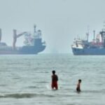 Oil prices ease after US and Iran pause their attacks