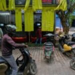 India's capital part of aggressive electric vehicle targets in bid to curb air pollution