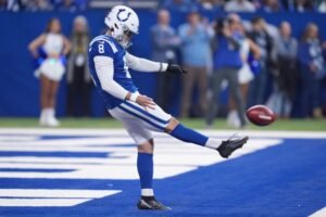Colts sign P Rigoberto Sanchez to extension