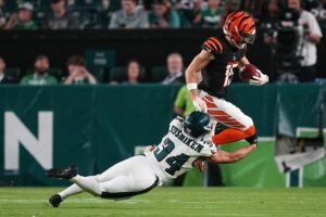 Colts awarded CB Kapena Gushiken off waivers from Eagles