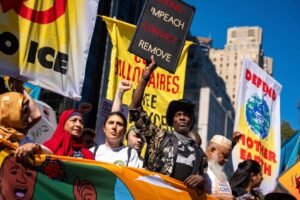 The Earth is sizzling, but climate isn’t a hot topic for Democrats this year