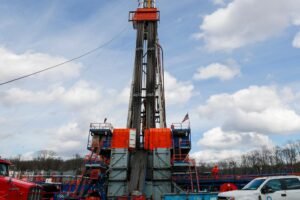Advocates call for wider buffers between homes, fracking sites as data centers up energy demand