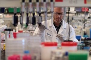 Report: Mass. biopharma is bouncing back. But the jobs haven’t yet.