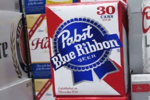 No pint-sized matter: Thieves steal $70,000 in Pabst beer from California warehouse
